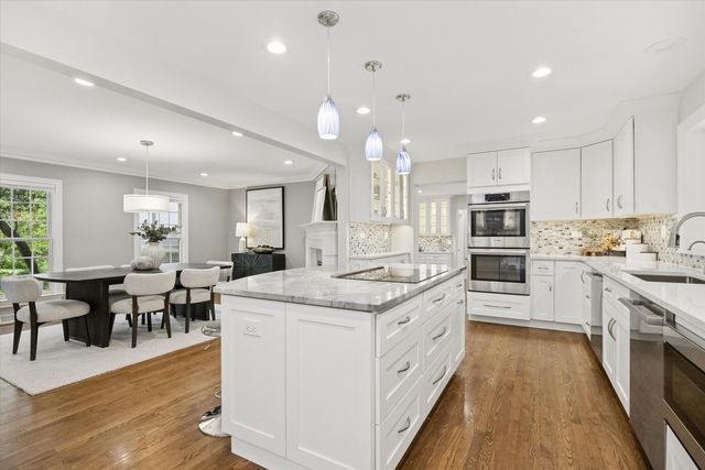 1330 Maple Avenue, Downers Grove, IL 60515