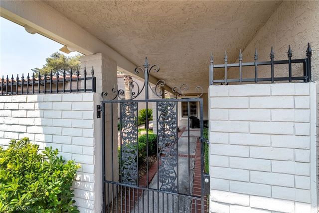 2312 Plaza Del Prado, Las Vegas, NV 89102