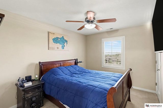 7100 NW 4th Street, Lincoln, NE 68521