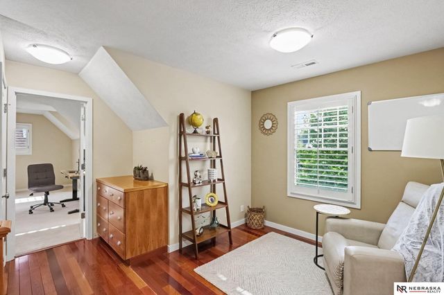 7100 NW 4th Street, Lincoln, NE 68521