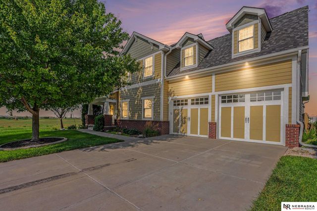 7100 NW 4th Street, Lincoln, NE 68521