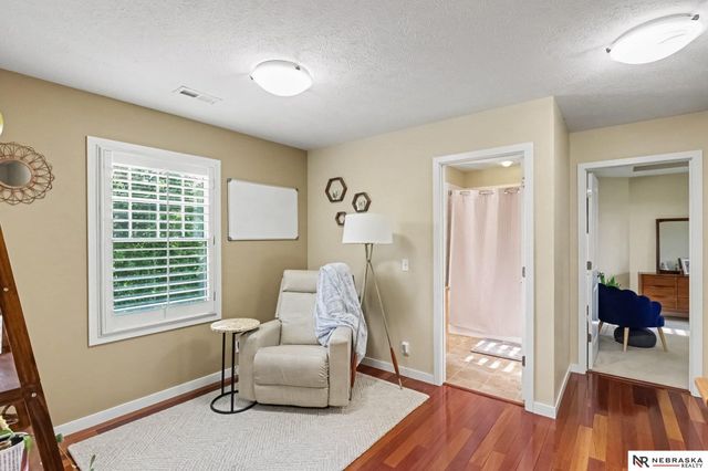 7100 NW 4th Street, Lincoln, NE 68521