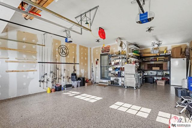 7100 NW 4th Street, Lincoln, NE 68521