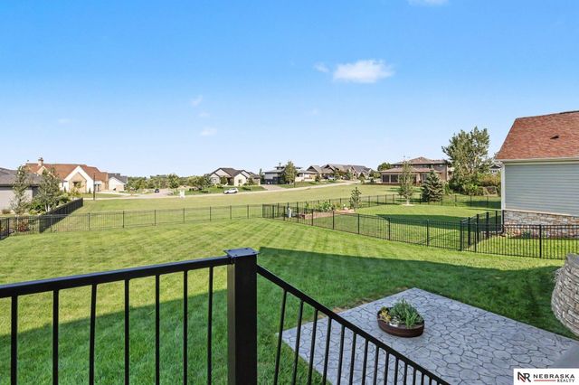 7100 NW 4th Street, Lincoln, NE 68521
