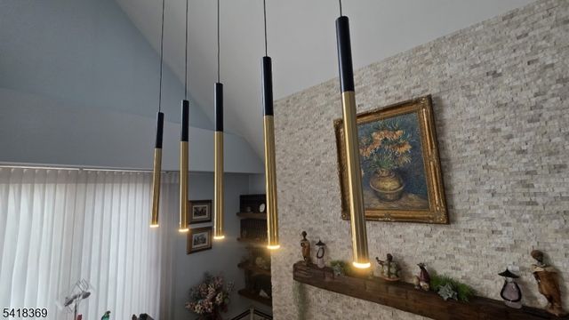 10081 Shearwater Ct 81, Jersey City, NJ 07305