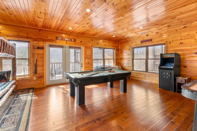 856 Resort Way, Gatlinburg, TN 37738
