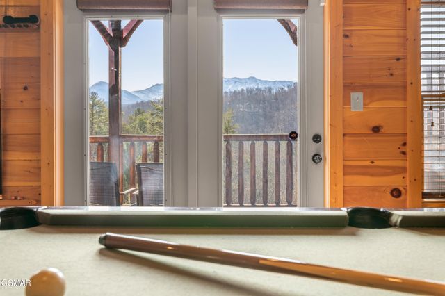 856 Resort Way, Gatlinburg, TN 37738