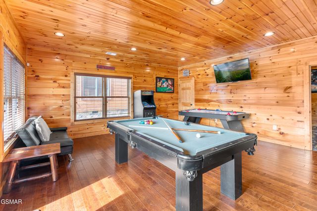 856 Resort Way, Gatlinburg, TN 37738