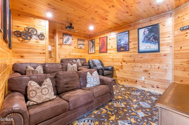 856 Resort Way, Gatlinburg, TN 37738