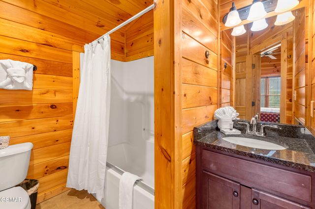 856 Resort Way, Gatlinburg, TN 37738