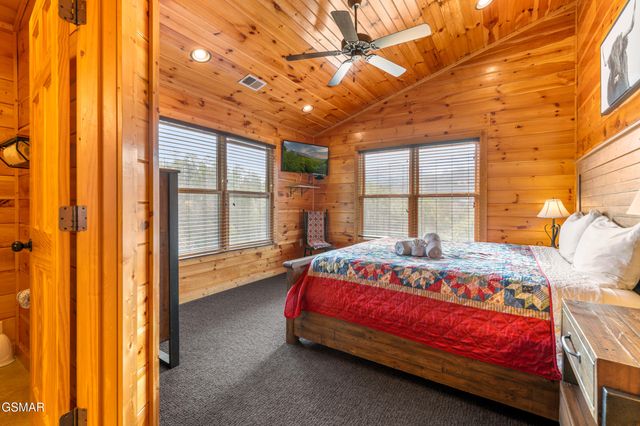 856 Resort Way, Gatlinburg, TN 37738