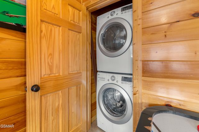 856 Resort Way, Gatlinburg, TN 37738