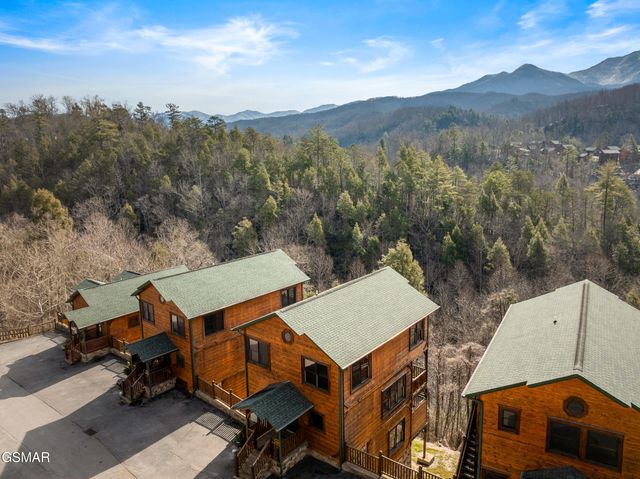 856 Resort Way, Gatlinburg, TN 37738