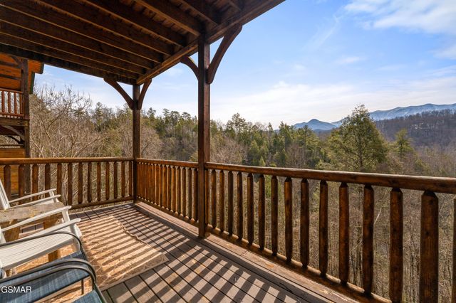 856 Resort Way, Gatlinburg, TN 37738