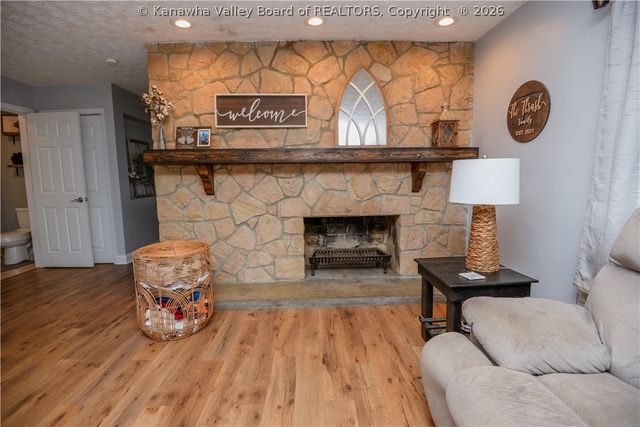58 9th Avenue, St Albans, WV 25177
