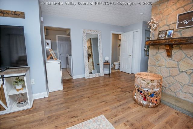 58 9th Avenue, St Albans, WV 25177