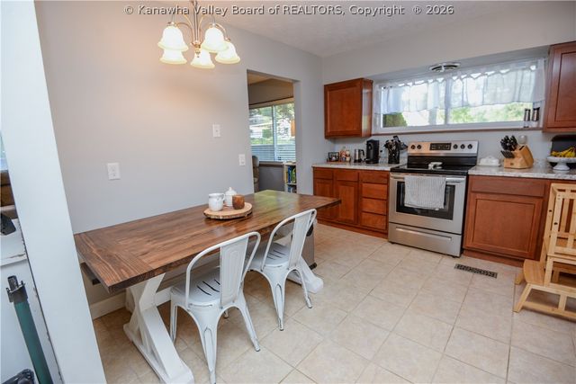 58 9th Avenue, St Albans, WV 25177