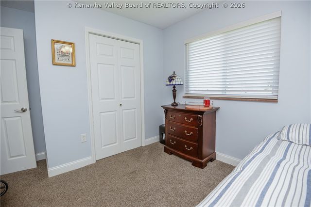 58 9th Avenue, St Albans, WV 25177
