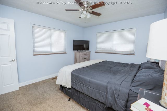 58 9th Avenue, St Albans, WV 25177
