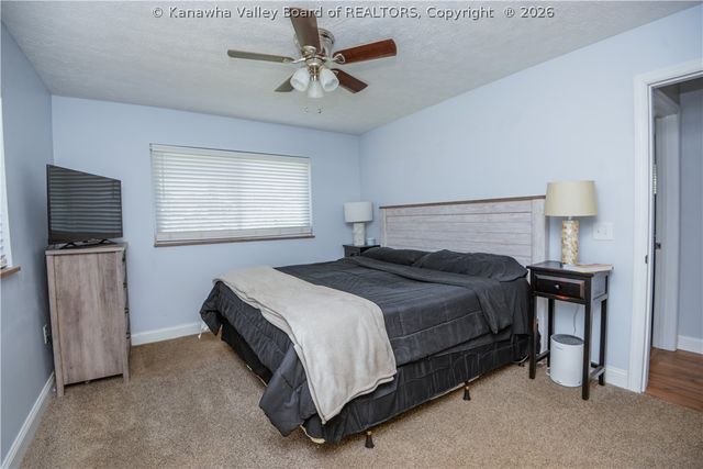 58 9th Avenue, St Albans, WV 25177