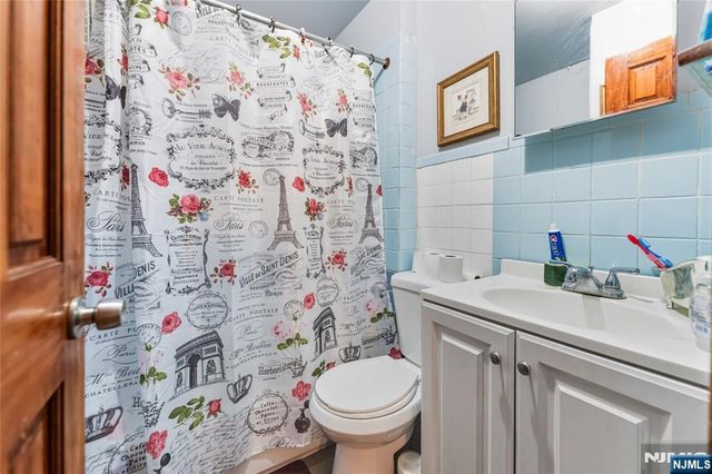 123 47th Street, Union City, NJ 07087