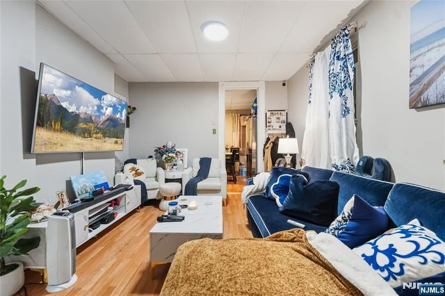 123 47th Street, Union City, NJ 07087