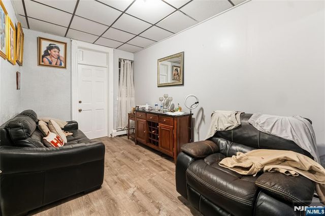 123 47th Street, Union City, NJ 07087