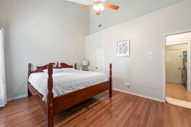 9439 Crystal Cove Circle, Houston, TX 77070