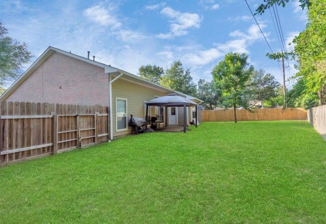 9439 Crystal Cove Circle, Houston, TX 77070