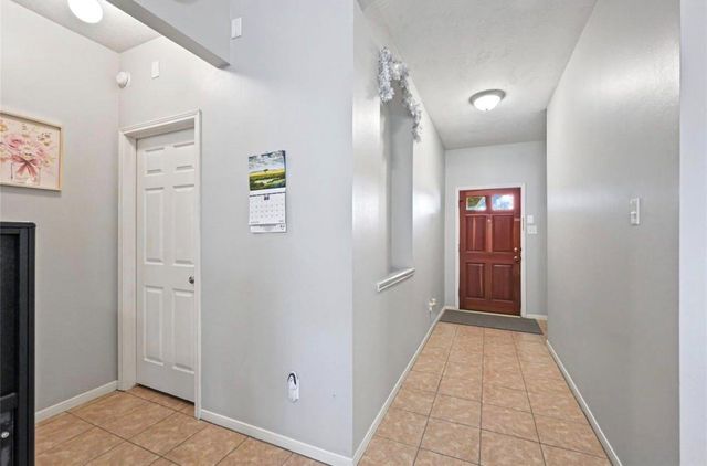 9439 Crystal Cove Circle, Houston, TX 77070