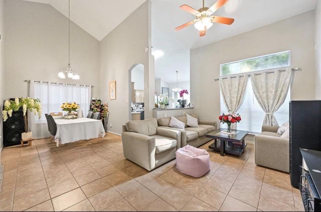 9439 Crystal Cove Circle, Houston, TX 77070