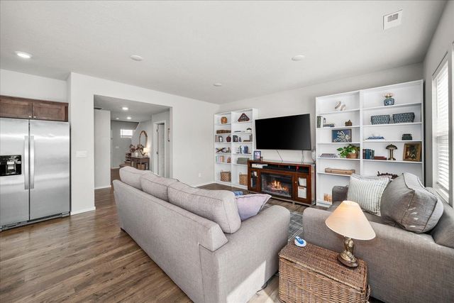 5901 W Youngstown Ln, Spokane, WA 99208