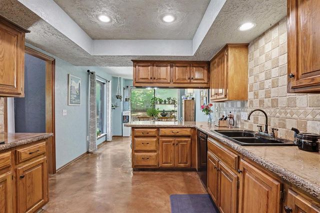 2028 Melody Lane, Edmond, OK 73013