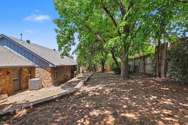 2028 Melody Lane, Edmond, OK 73013