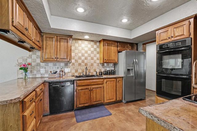 2028 Melody Lane, Edmond, OK 73013