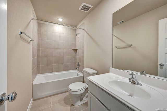 10322 Goodison Drive, Converse, TX 78109