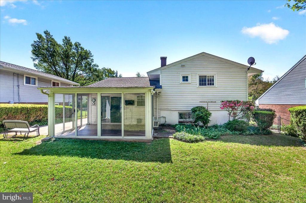 Image 30 of property listing at 13016 TURKEY BRANCH PKWY, Rockville, MD 20853