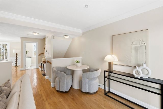 52 Packards Ln 4, Quincy, MA 02169