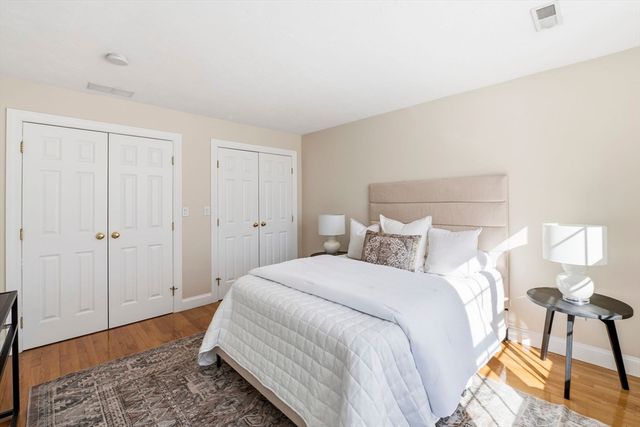 52 Packards Ln 4, Quincy, MA 02169