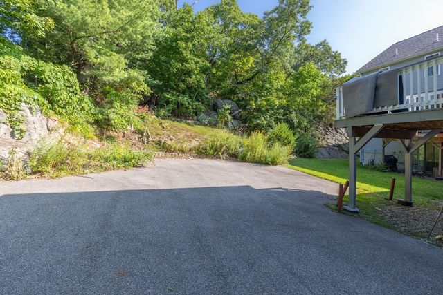 52 Packards Ln 4, Quincy, MA 02169