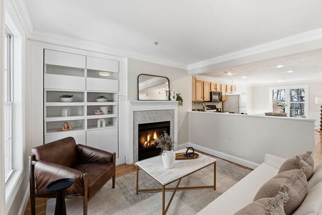 52 Packards Ln 4, Quincy, MA 02169