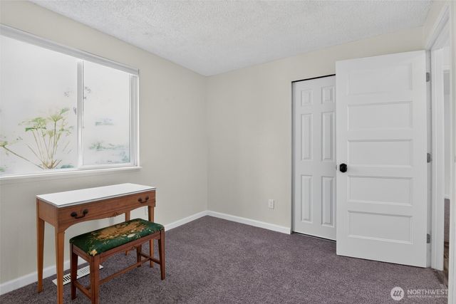 5696 E Collins Road, Port Orchard, WA 98366