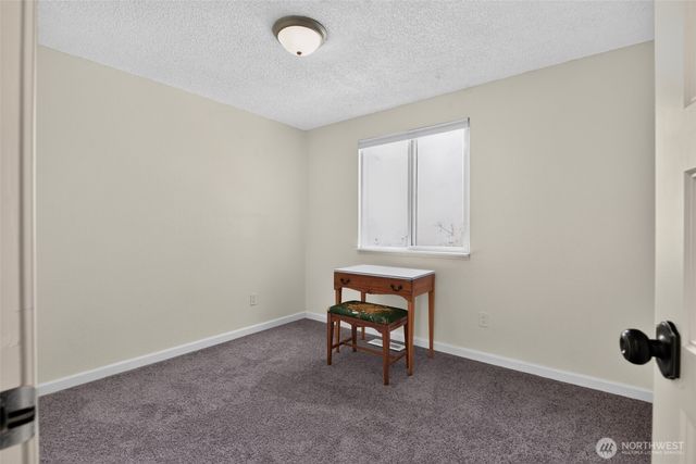 5696 E Collins Road, Port Orchard, WA 98366