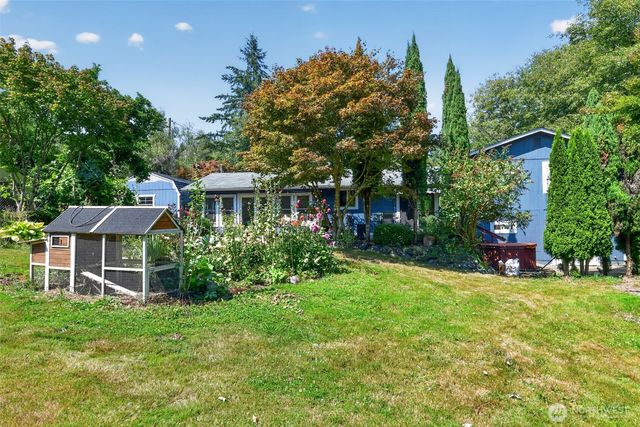 5696 E Collins Road, Port Orchard, WA 98366