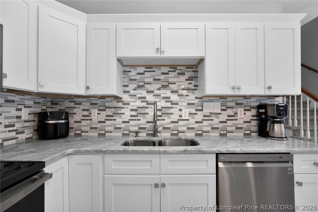 3910 W Bent Grass Drive, Fayetteville, NC 28312 — photo 18
