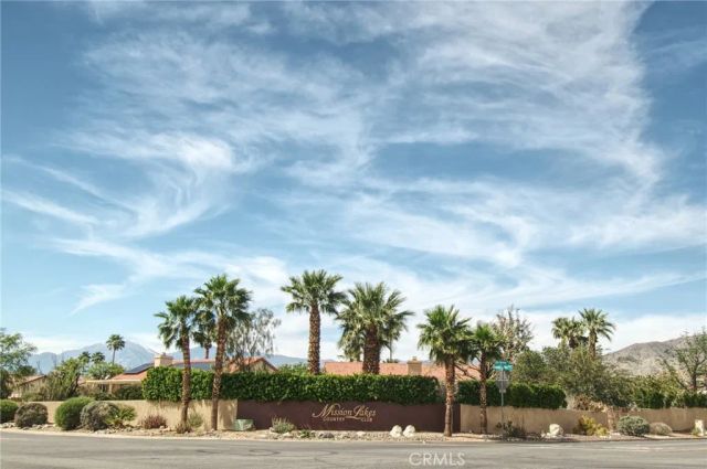 9839 9839 Warwick DR, Desert Hot Springs, CA 92240