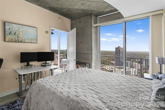 210 N Church Street 2811, Charlotte, NC 28202