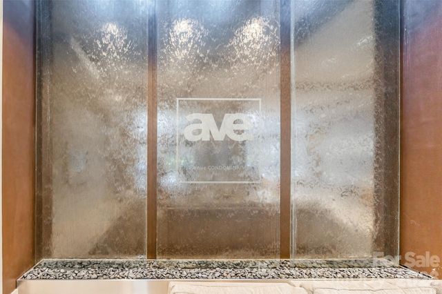 210 N Church Street 2811, Charlotte, NC 28202