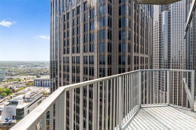 210 N Church Street 2811, Charlotte, NC 28202