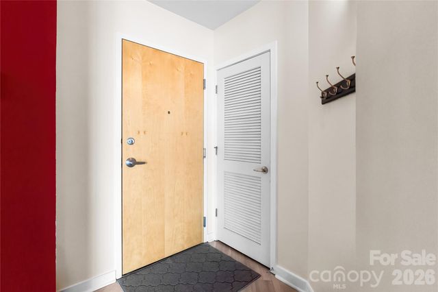 210 N Church Street 2811, Charlotte, NC 28202